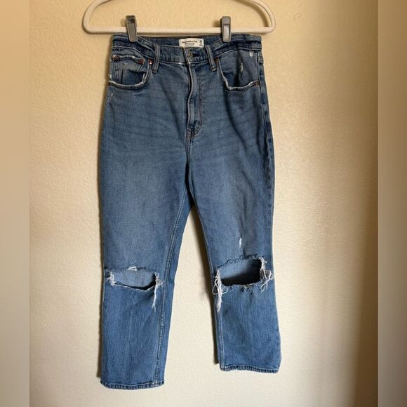 Abercrombie & Fitch Ankle Straight Ultra High Rise Jeans Sz 28 Short Distressed - Picture 2 of 9